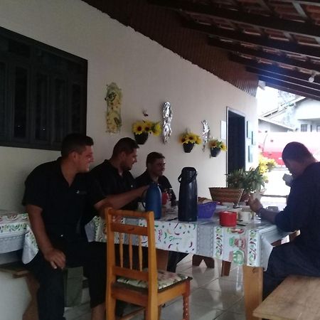 Hostel Cidade Das Flores 2 Joinville Eksteriør billede