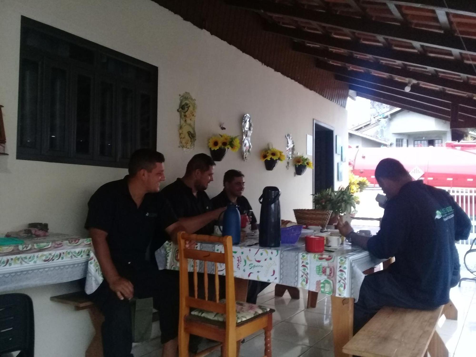 Hostel Cidade Das Flores 2 Joinville Eksteriør billede